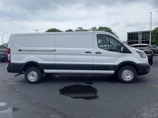 2025 Ford Transit-250