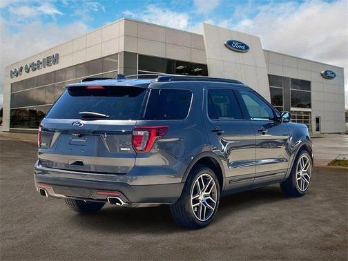 2017 Ford Explorer sport