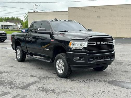 2021 RAM 2500 Big Horn Crew Cab 4x4 6'4' Box