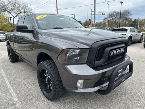 Granite Crystal Metallic Clearcoat 2017 RAM 1500 Express