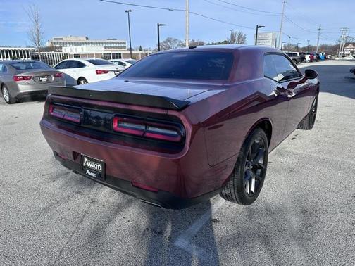 2022 Dodge Challenger SXT