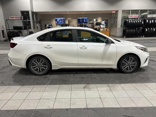 2022 Kia Forte GT-Line