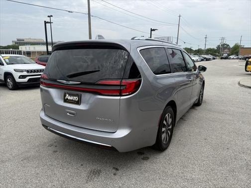 2021 Chrysler Pacifica Hybrid Touring L
