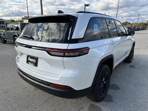 2025 Jeep Grand Cherokee Altitude