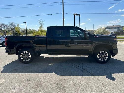 Black 2024 Chevrolet Silverado 2500 Custom