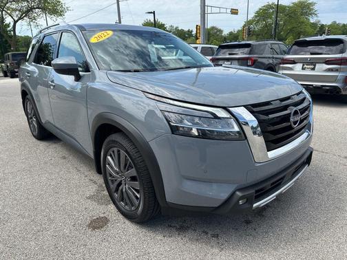 Gray 2022 Nissan Pathfinder SL