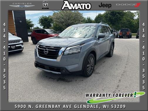Gray 2022 Nissan Pathfinder SL