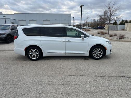2020 Chrysler Pacifica Limited