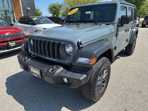Anvil Clear Coat 2025 Jeep Wrangler Sport S