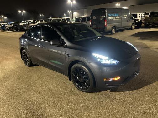 2022 Tesla Model Y Long Range