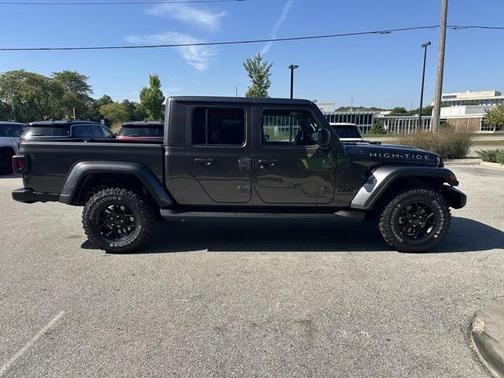 2025 Jeep Gladiator High Tide