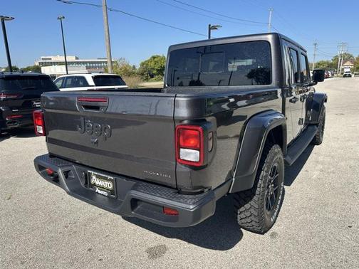 2025 Jeep Gladiator High Tide
