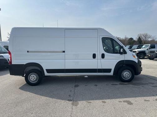 2025 RAM ProMaster 2500 Tradesman
