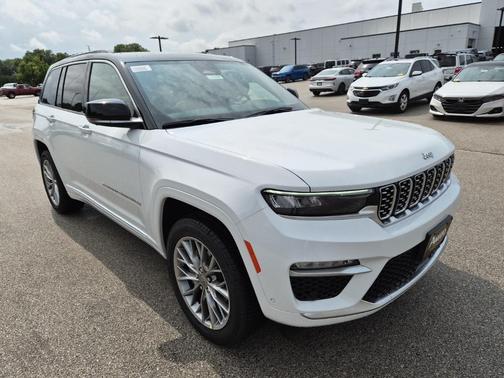 2025 Jeep Grand Cherokee Summit