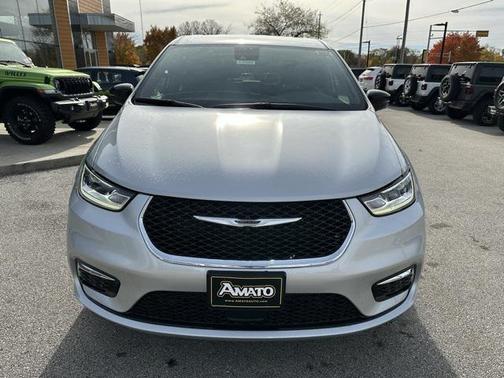 2026 Chrysler Pacifica L