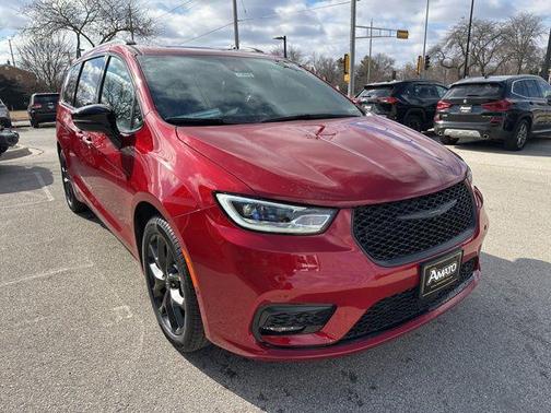 2026 Chrysler Pacifica Limited