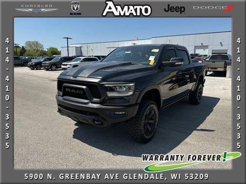 Diamond Black Crystal Pearlcoat 2022 RAM 1500 Rebel