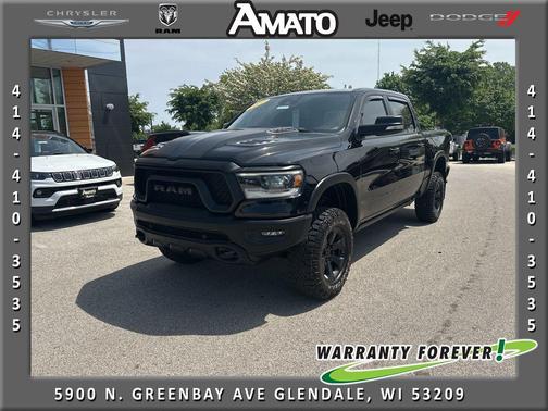 Diamond Black Crystal Pearlcoat 2022 RAM 1500 Rebel