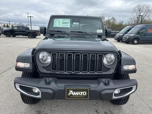 2025 Jeep Gladiator Sport S