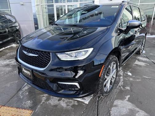 2026 Chrysler Pacifica L