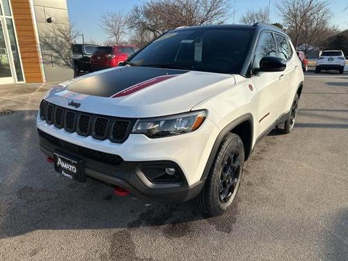 2024 Jeep Compass Trailhawk