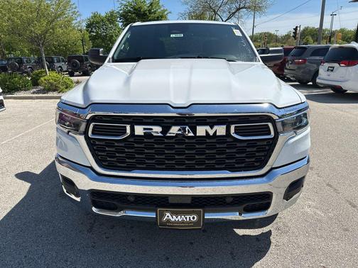 Bright White Clearcoat 2026 RAM 1500 Big Horn/Lone Star