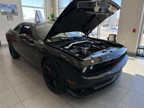 2015 Dodge Challenger SRT 392