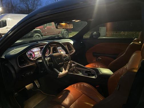 2015 Dodge Challenger SRT 392