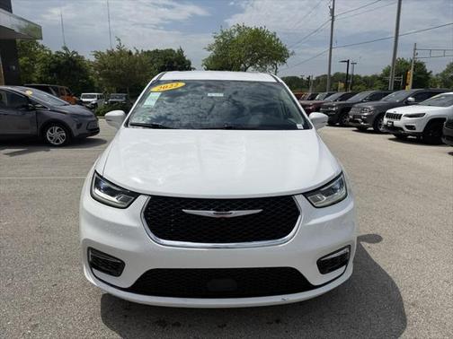2022 Chrysler Pacifica Hybrid Touring L