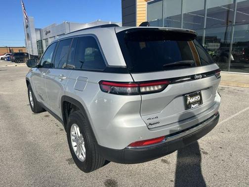 2023 Jeep Grand Cherokee Laredo
