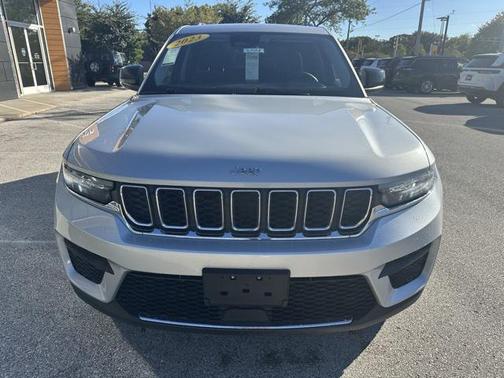 2023 Jeep Grand Cherokee Laredo