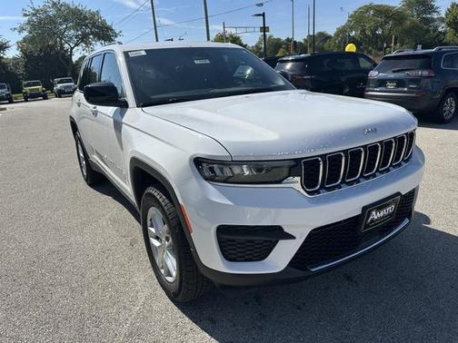 2025 Jeep Grand Cherokee Laredo