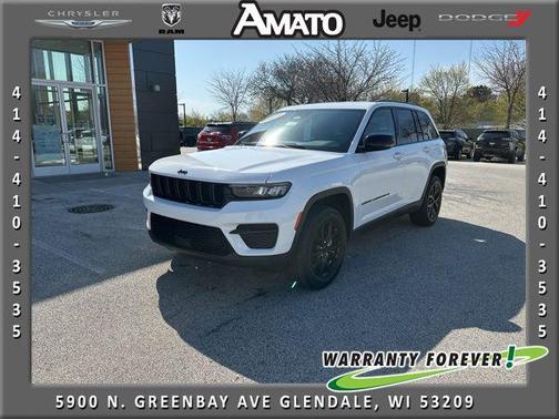 Bright White Clearcoat 2024 Jeep Grand Cherokee Altitude