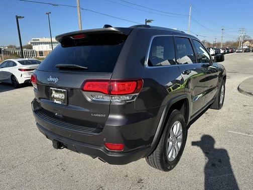 2021 Jeep Grand Cherokee Laredo