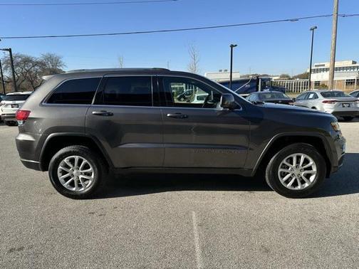 2021 Jeep Grand Cherokee Laredo