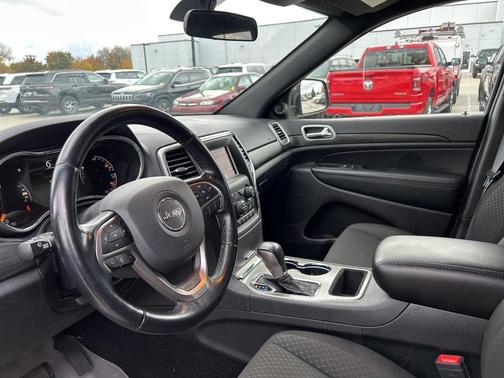 2021 Jeep Grand Cherokee Laredo