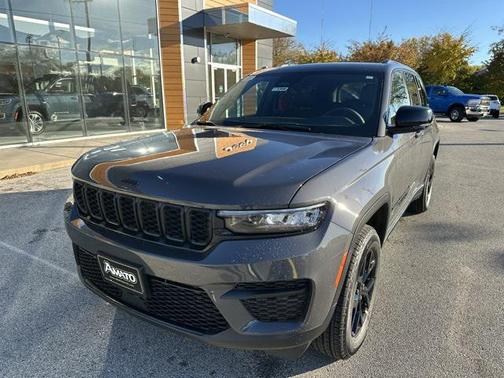 2025 Jeep Grand Cherokee Altitude
