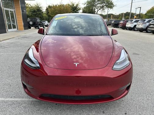 2025 Tesla Model Y Long Range