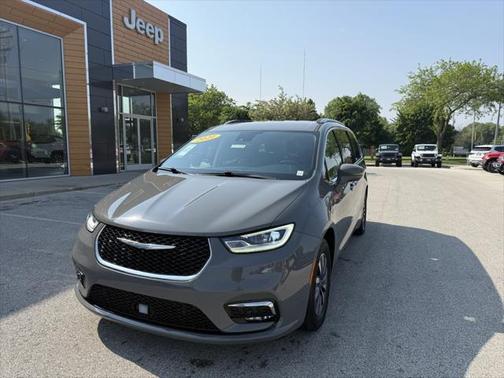 2021 Chrysler Pacifica Hybrid Touring L
