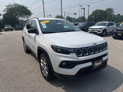 2022 Jeep Compass Latitude Lux