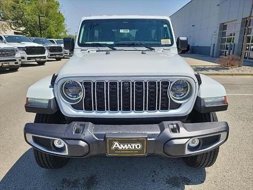 2025 Jeep Wrangler Sahara