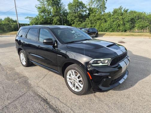 DB Black Crystal Clearcoat 2024 Dodge Durango R/T