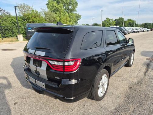 DB Black Crystal Clearcoat 2024 Dodge Durango R/T