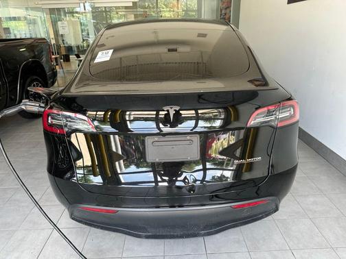 ? 2023 Tesla Model Y Performance