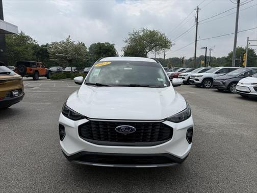 2023 Ford Escape Platinum