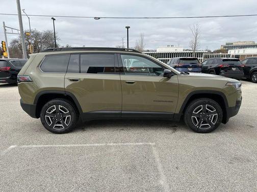 2026 Jeep Cherokee Laredo