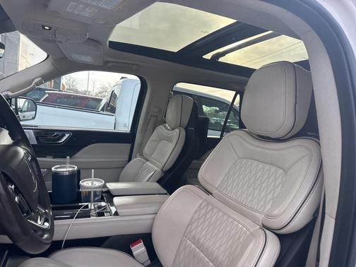 2020 Lincoln Navigator Black Label