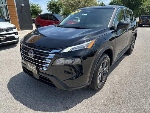 Super Black 2025 Nissan Rogue SV