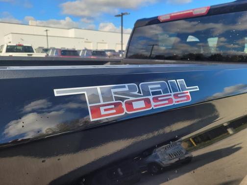 2022 Chevrolet Silverado 1500 LT Trail Boss