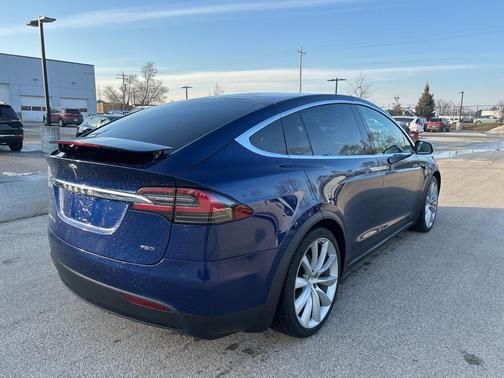 2017 Tesla Model X 75D